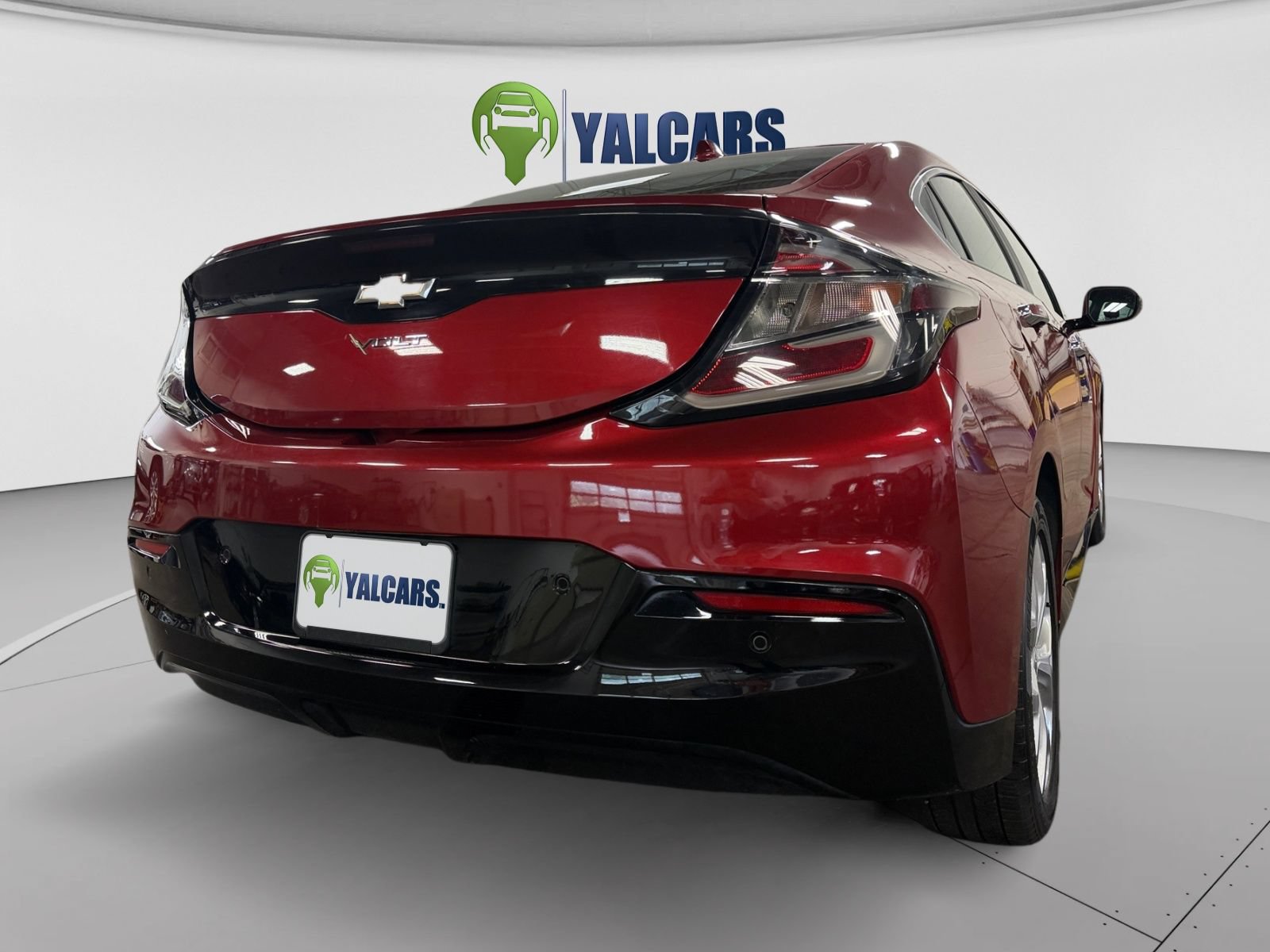 Used 2018 Chevrolet Volt Premier w/ Driver Confidence Package FWD image 10