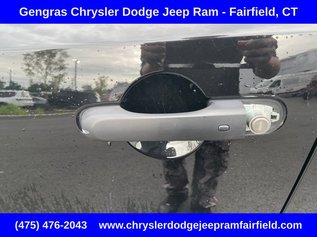 Certified 2021 Jeep Renegade Latitude AWD/4WD image 40