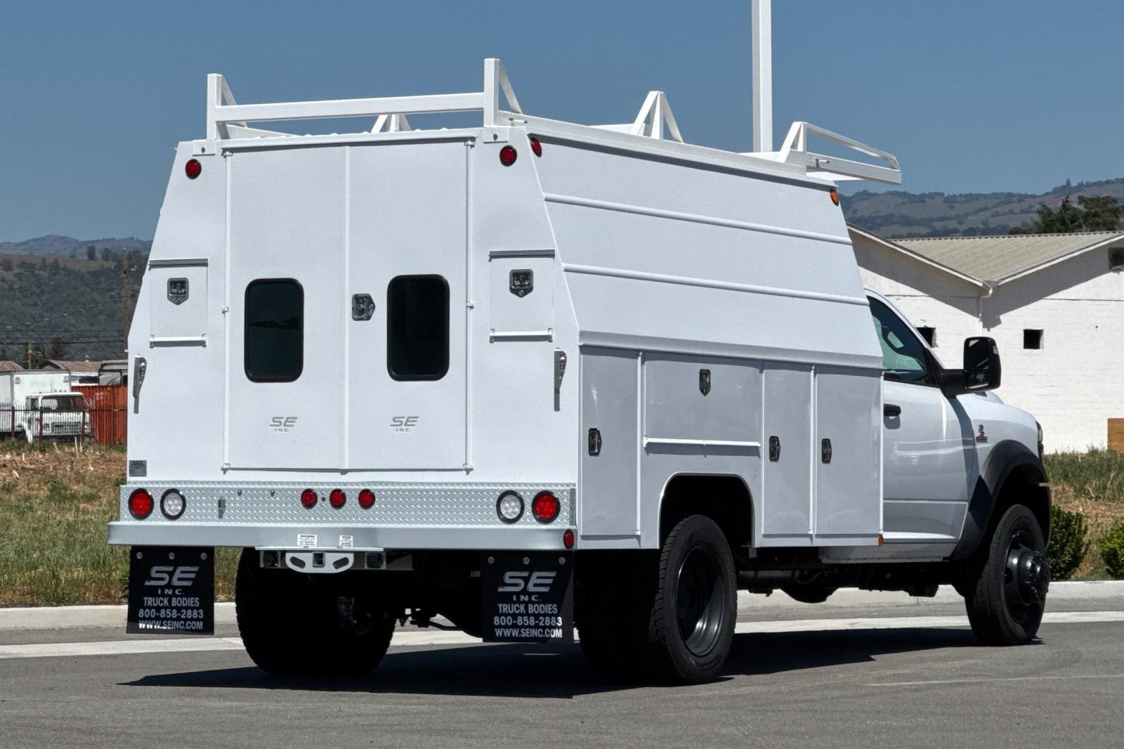 New 2026 RAM 4500 Tradesman AWD/4WD image 4