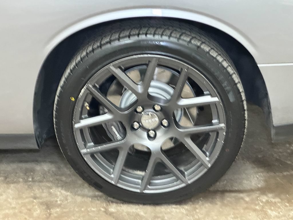 Used 2016 Dodge Challenger R/T Scat Pack RWD image 40