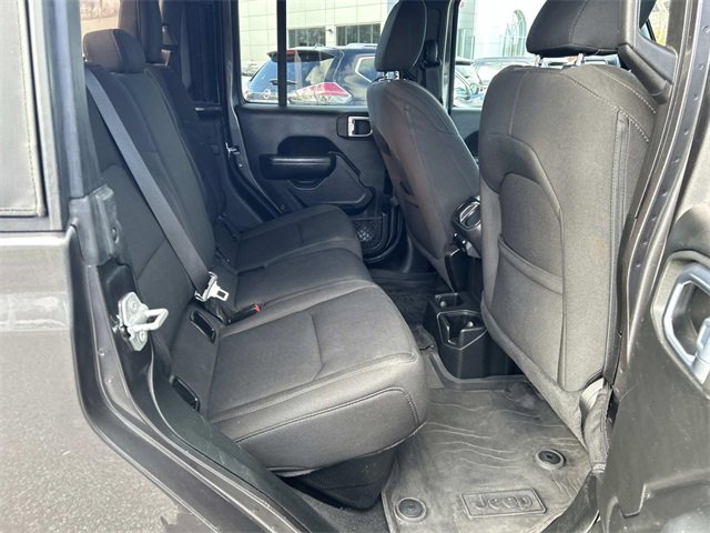 Used 2023 Jeep Gladiator Sport image 15