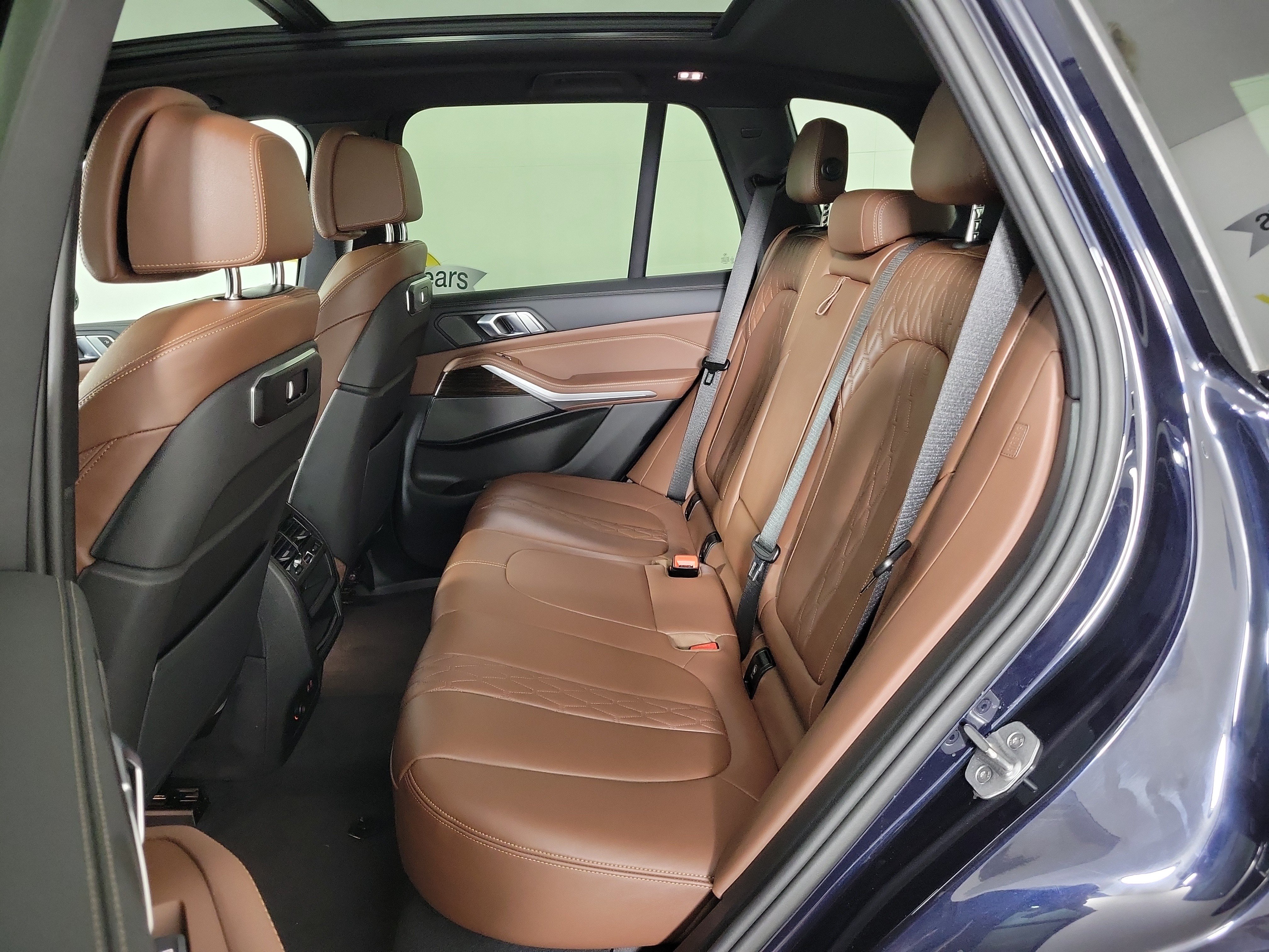 Used 2024 BMW X5 xDrive40i w/ M Sport Package AWD/4WD image 10