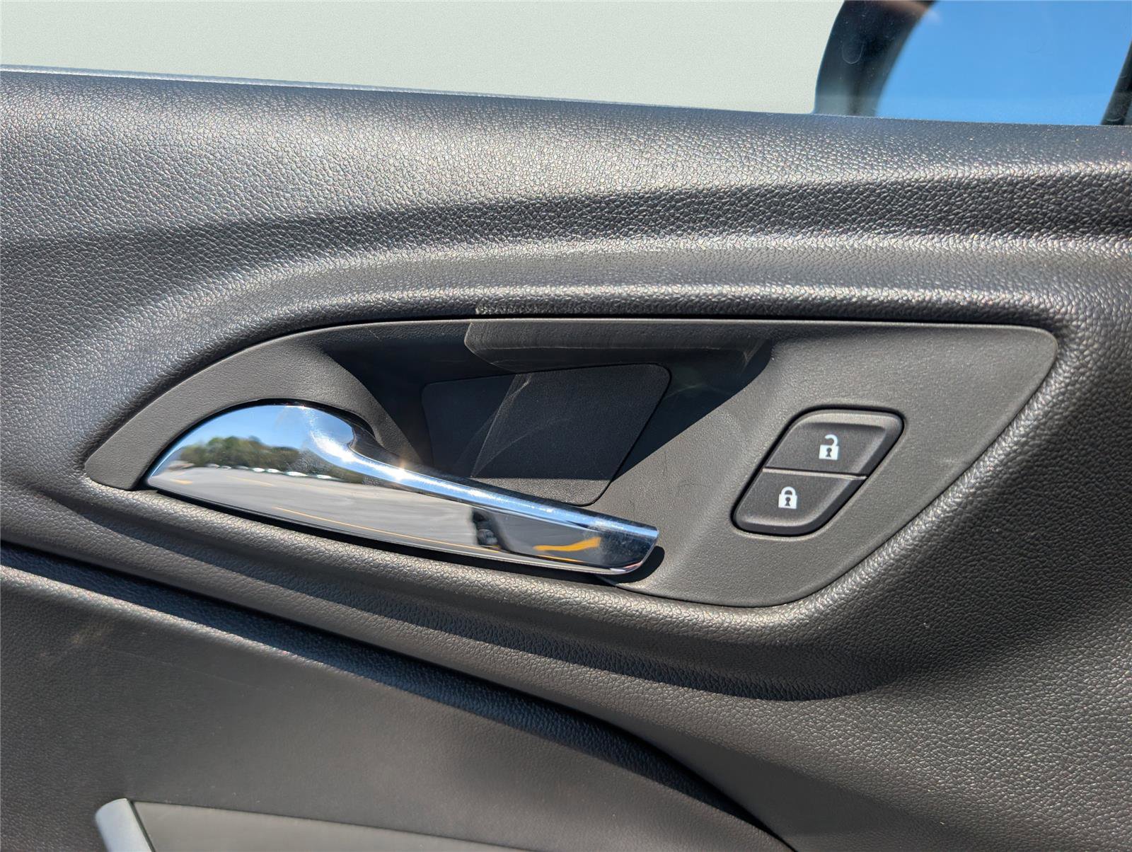 New 2026 Chevrolet Trax RS image 18