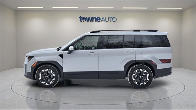 Used 2025 Hyundai Santa Fe SEL image 2