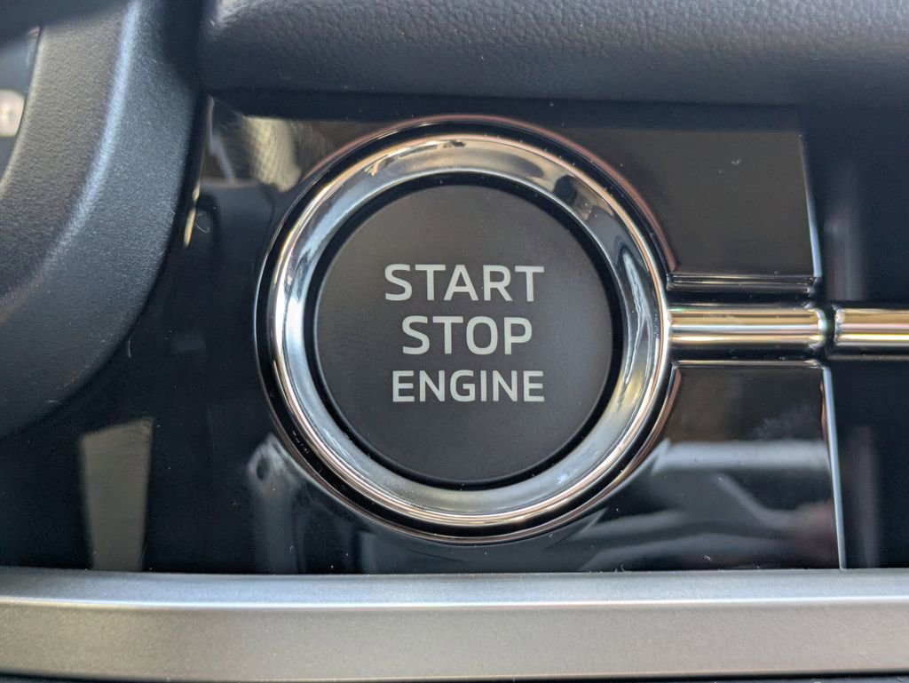 New 2026 Mitsubishi Outlander ES image 32