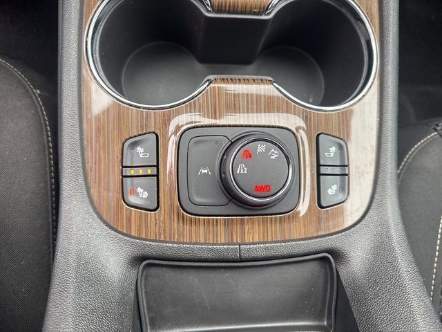 Used 2023 GMC Acadia SLE w/ Driver Convenience Package image 18