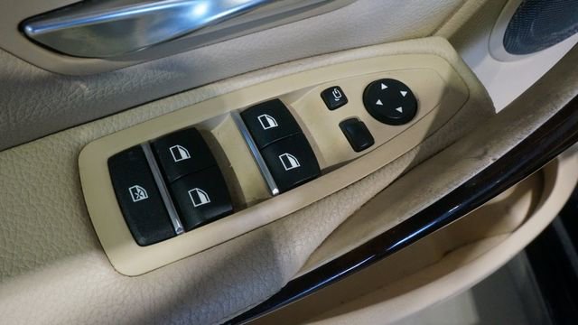 Used 2016 BMW 340i xDrive Sedan image 28