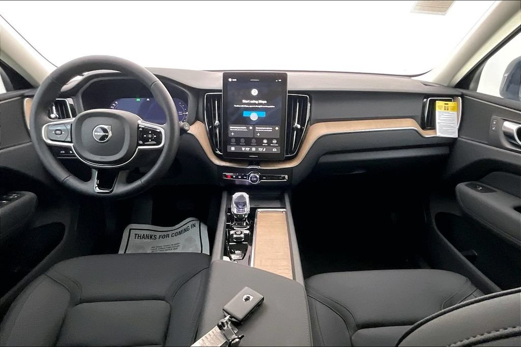 New 2026 Volvo XC60 T8 Core w/ Climate Package AWD/4WD image 5