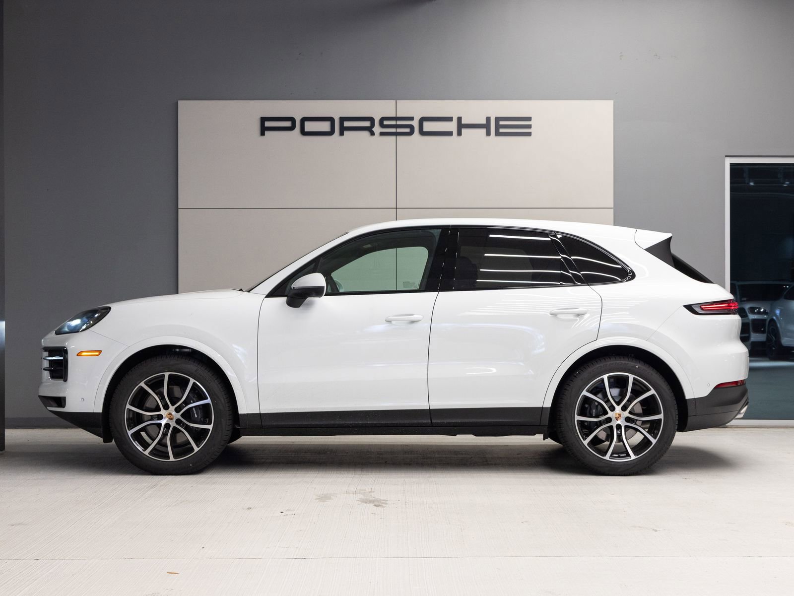 New 2026 Porsche Cayenne AWD/4WD image 2