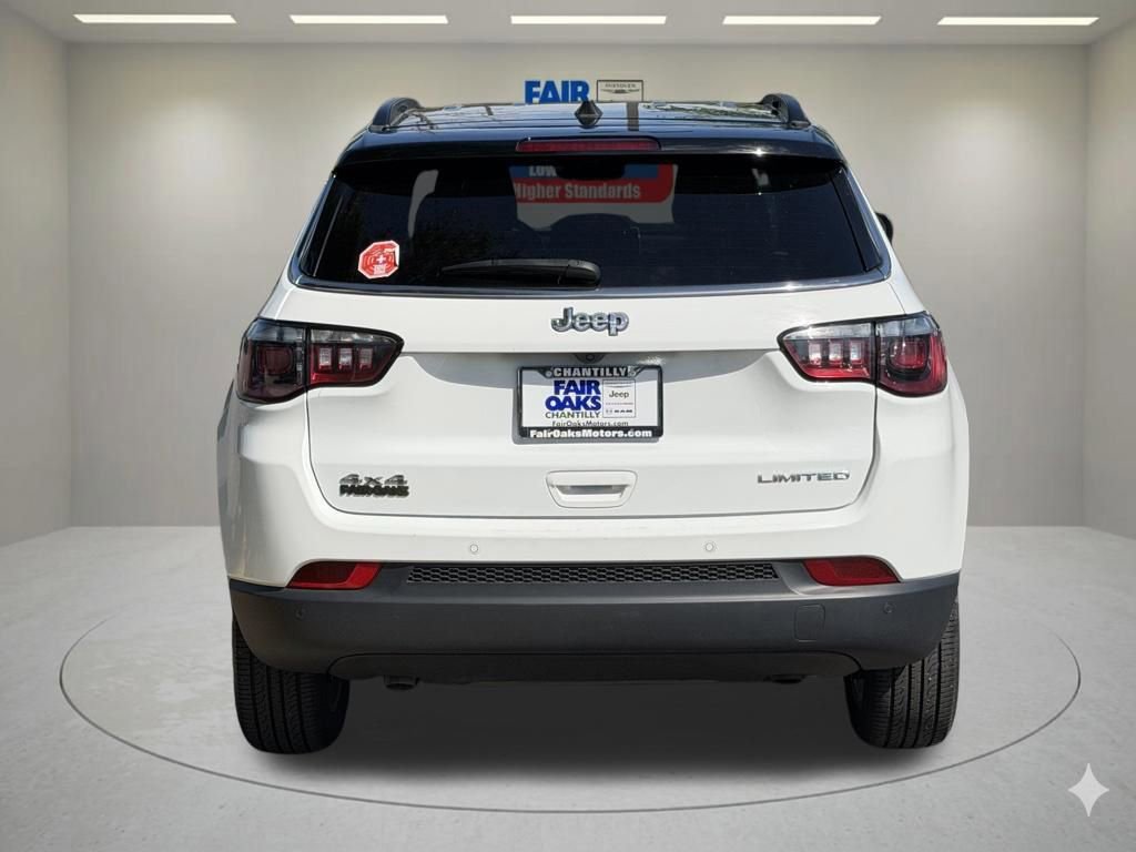 Certified 2025 Jeep Compass Limited AWD/4WD image 9