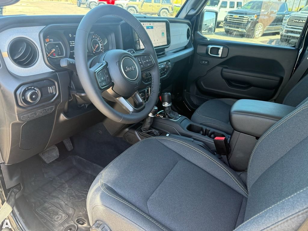 Used 2025 Jeep Wrangler Sport S image 11