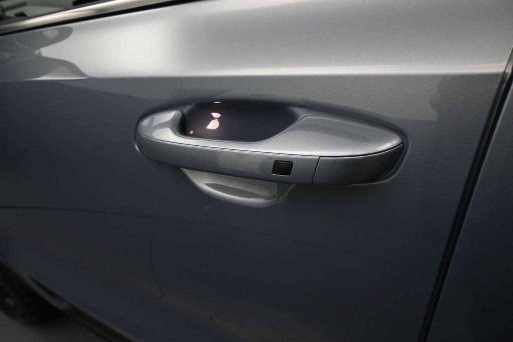 Used 2025 Kia Sorento S w/ Panoramic Sunroof Package FWD image 38