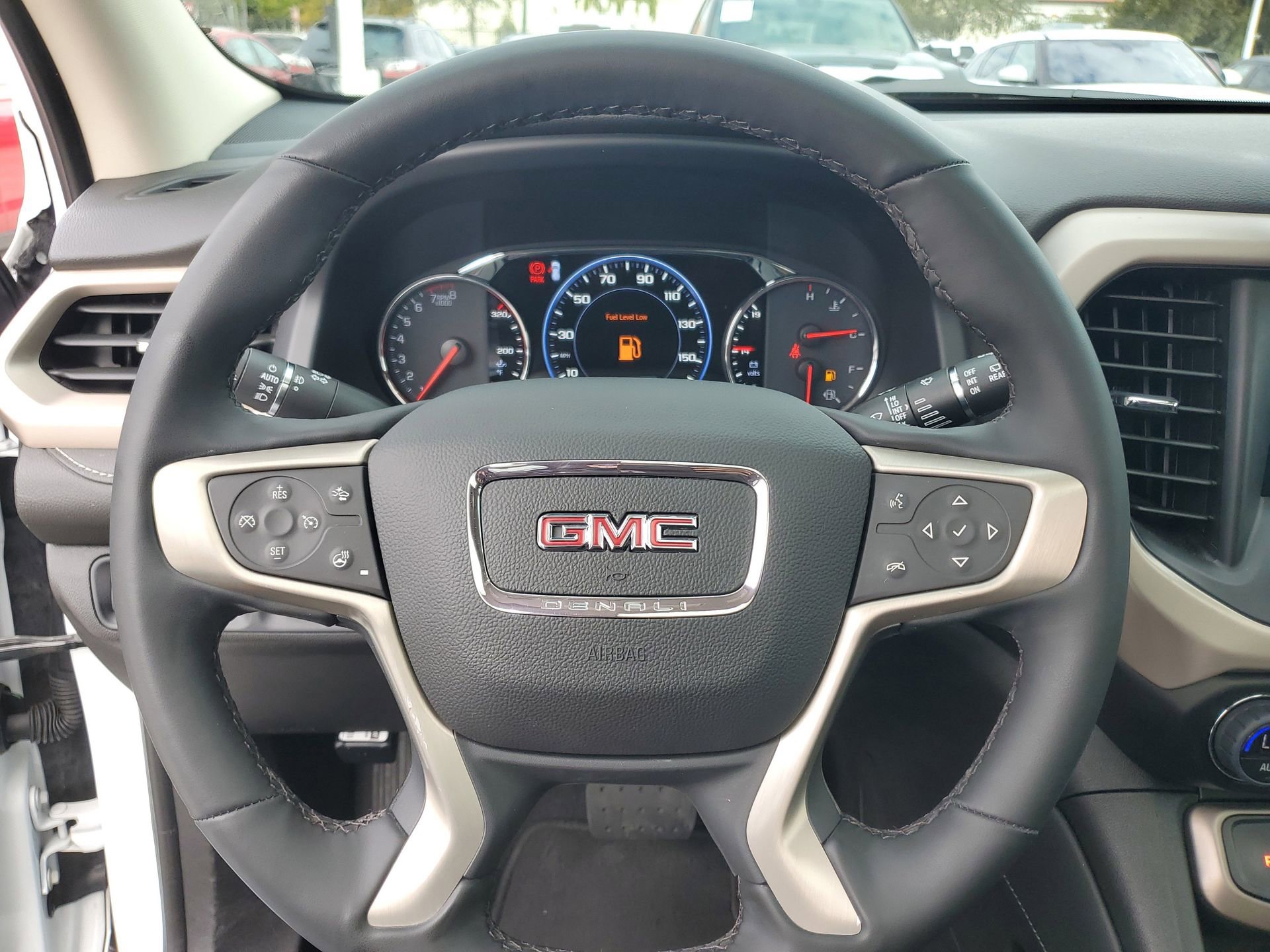 Used 2023 GMC Acadia Denali w/ Denali Technology Package image 26