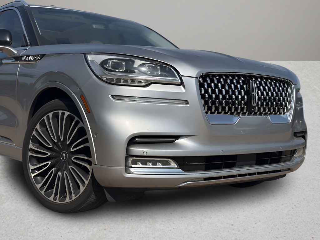 Used 2023 Lincoln Aviator Black Label w/ Dynamic Handling Package AWD/4WD image 28