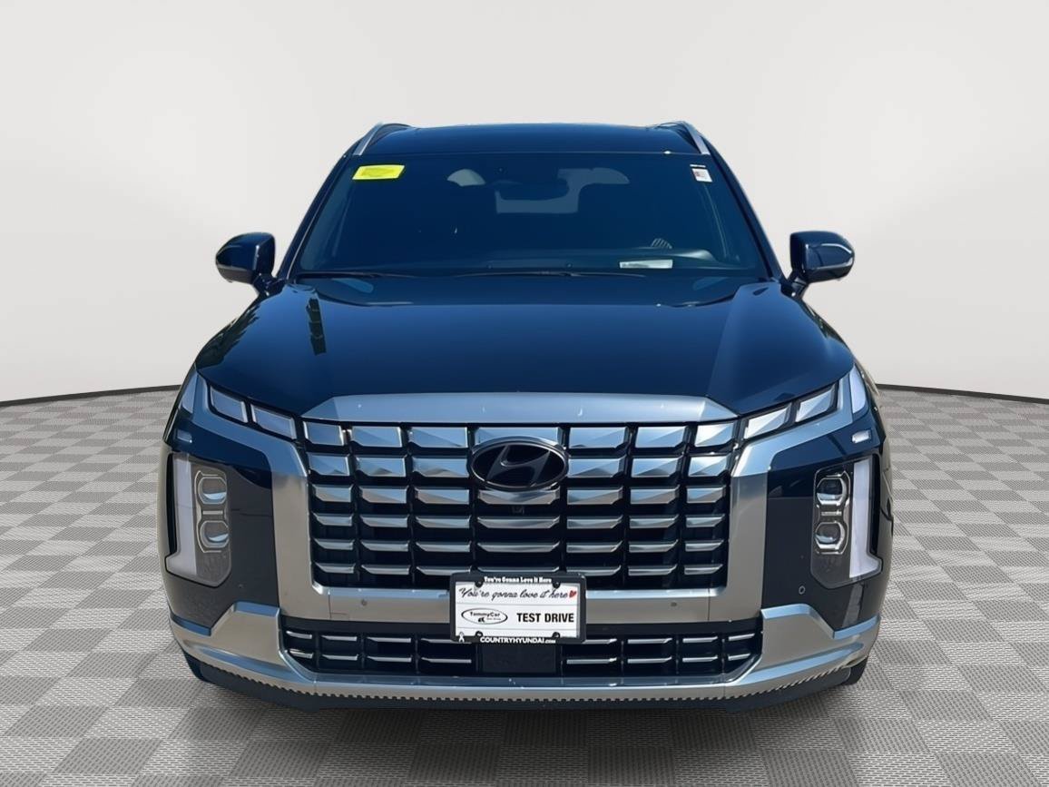 Used 2025 Hyundai Palisade Calligraphy AWD/4WD image 2