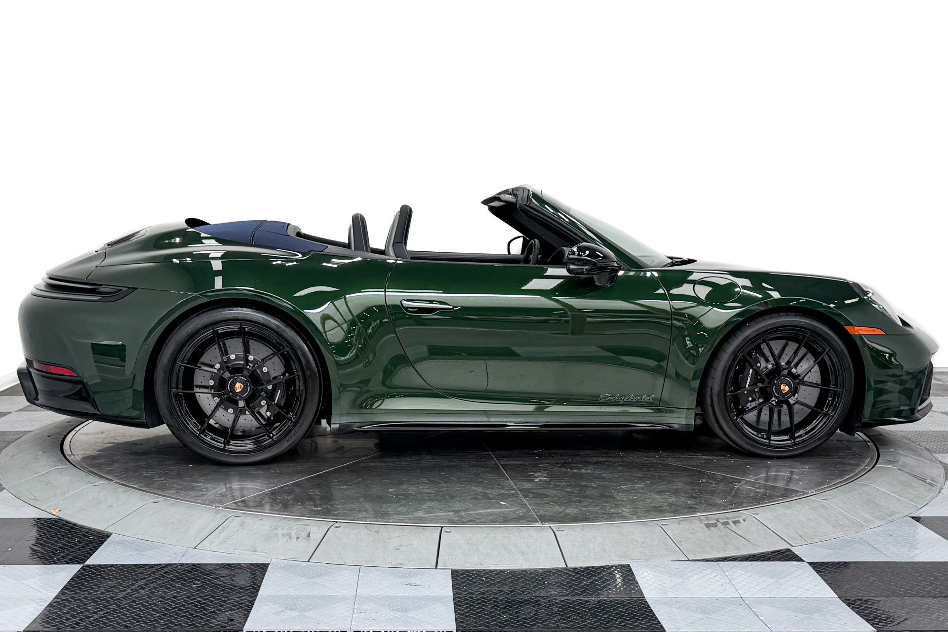 Used 2026 Porsche 911 GTS image 43