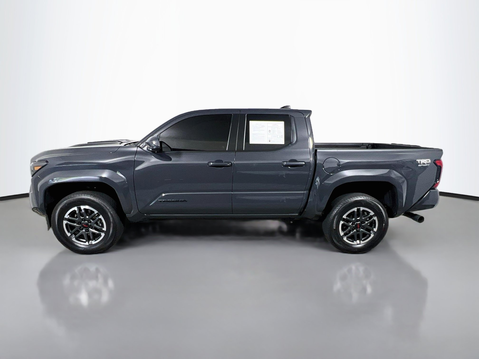 Used 2025 Toyota Tacoma TRD Sport RWD image 8
