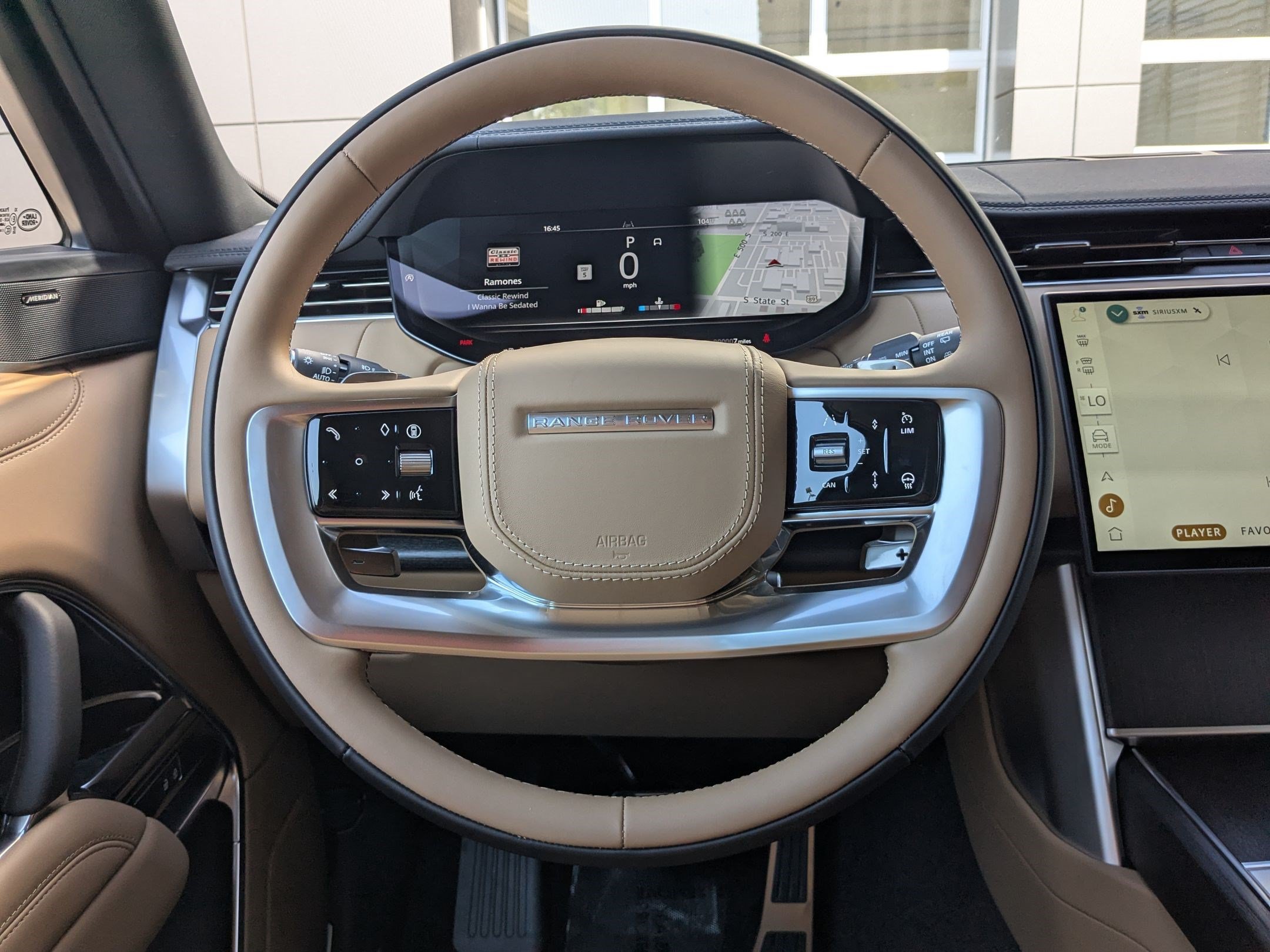 New 2026 Land Rover Range Rover Long Wheelbase SE AWD/4WD image 16