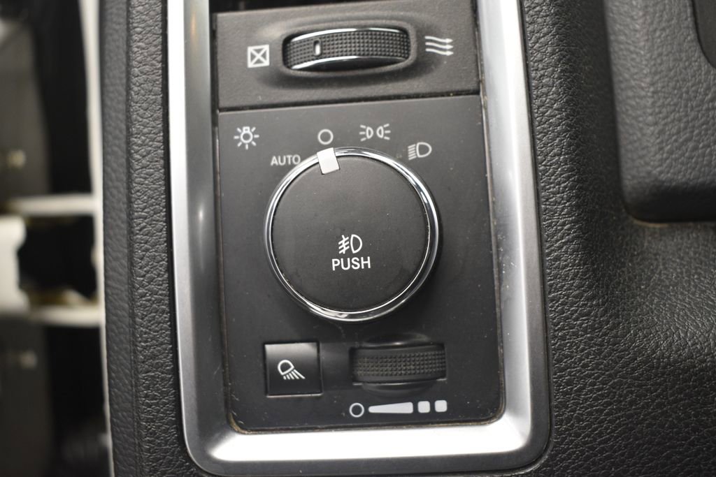 Used 2014 RAM 2500 SLT w/ Popular Equipment Group image 29