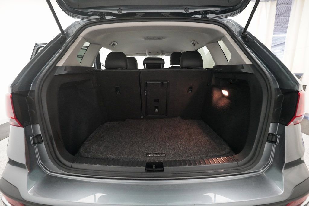 Used 2022 Volkswagen Taos SE image 10