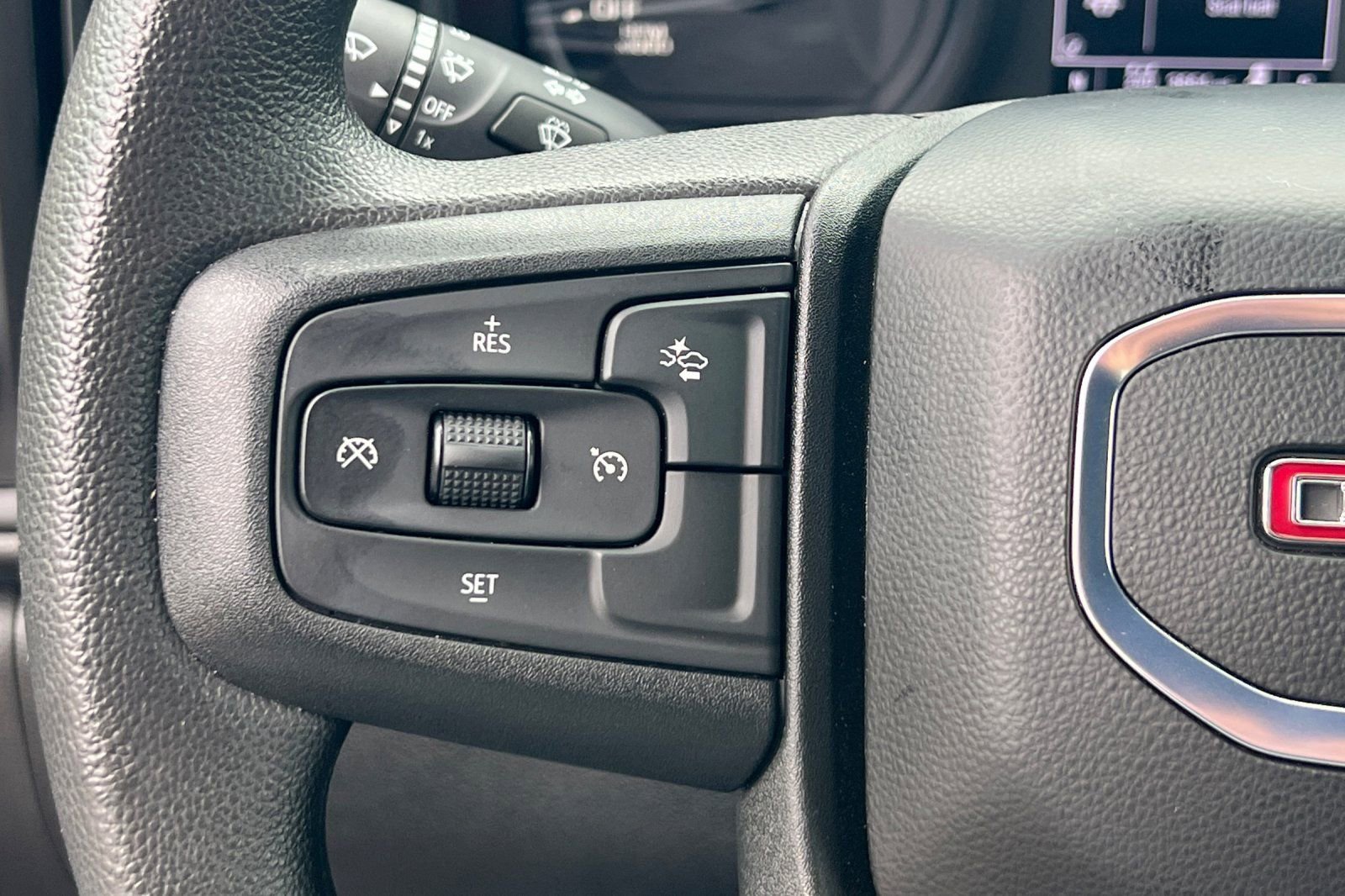 Used 2025 GMC Sierra 1500 Pro w/ Graphite Edition image 31