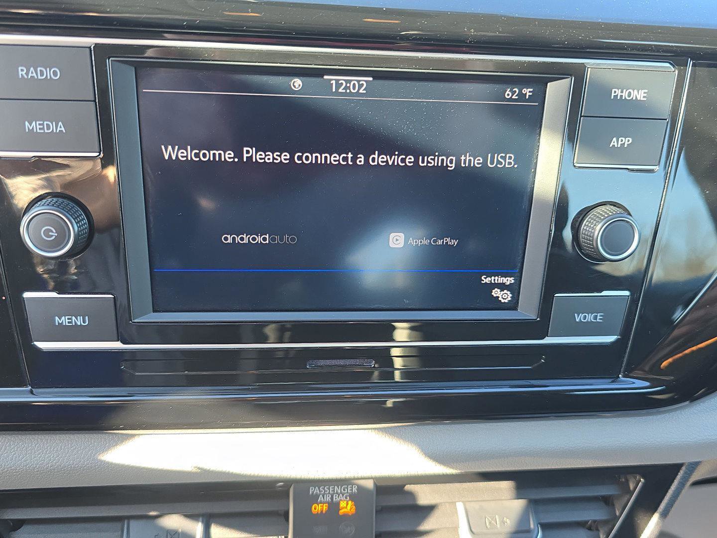 Used 2024 Volkswagen Taos S image 18