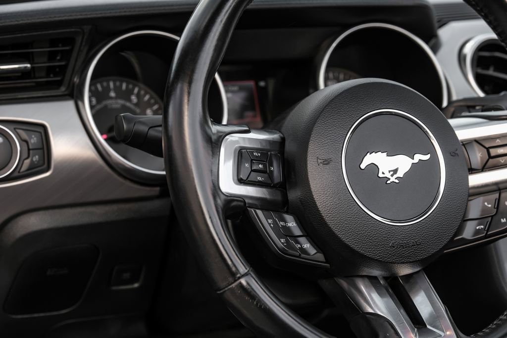 Used 2019 Ford Mustang GT Premium RWD image 16