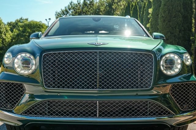 Used 2022 Bentley Bentayga AWD/4WD image 23