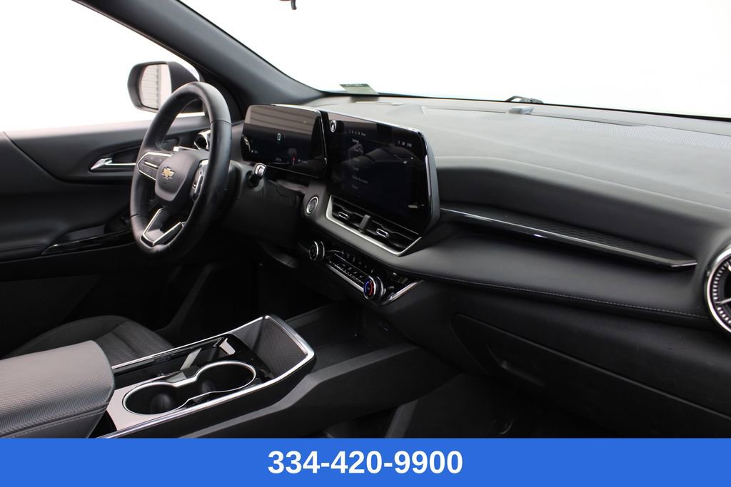 Used 2025 Chevrolet Equinox LT image 23