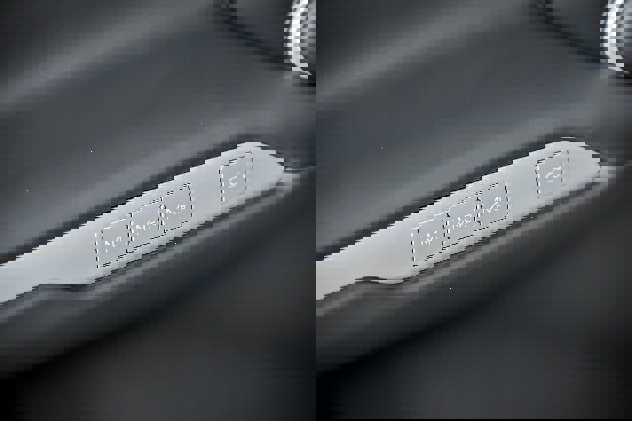 Used 2025 Ferrari Purosangue image 25