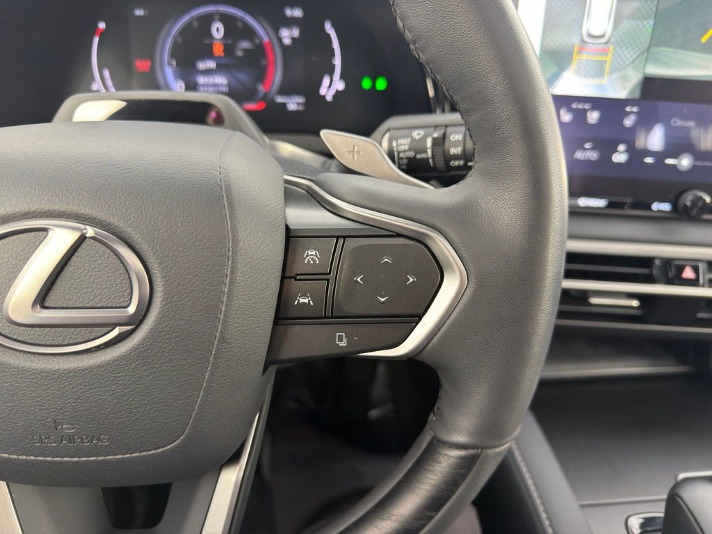 Used 2024 Lexus RX 350 AWD image 16
