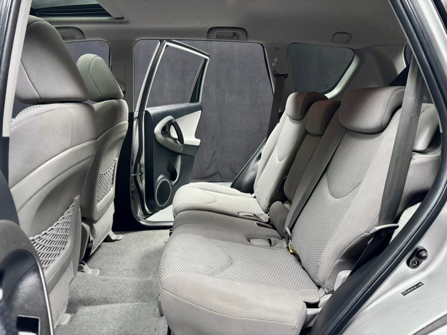 Used 2011 Toyota RAV4 4WD w/ Upgrade Value Pkg image 29