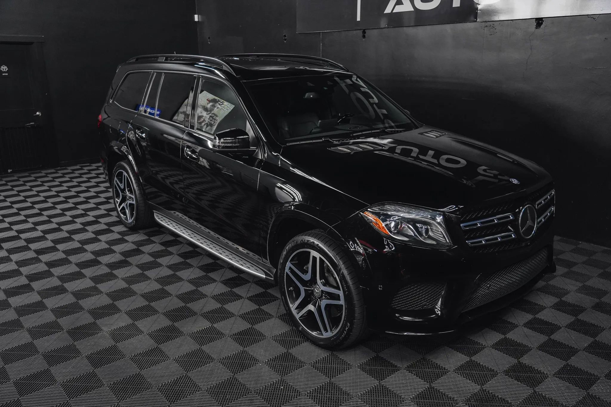 Used 2017 Mercedes-Benz GLS 550 GLS 550 Sport Utility 4D image 19