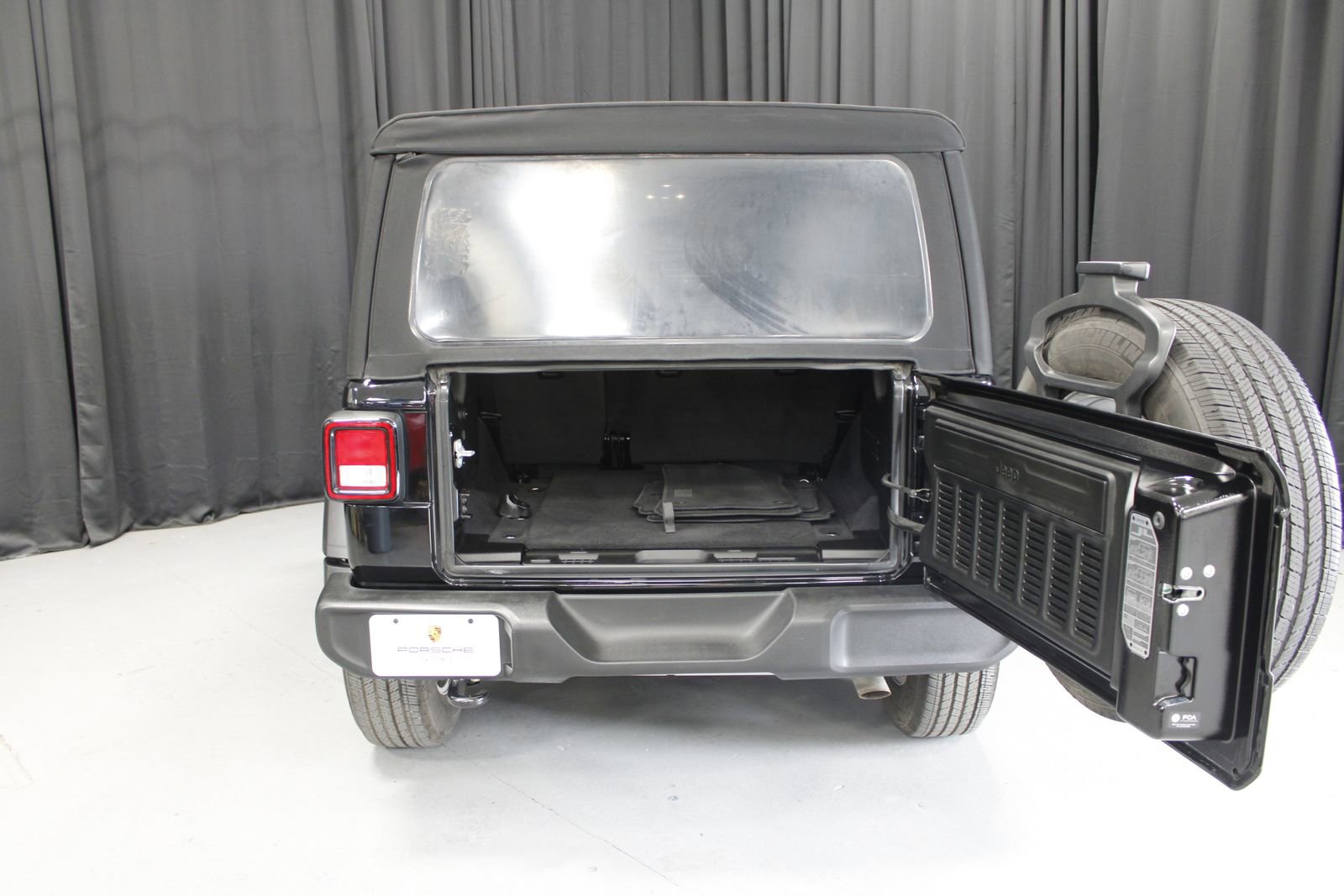 Used 2022 Jeep Wrangler Unlimited Sport AWD/4WD image 17