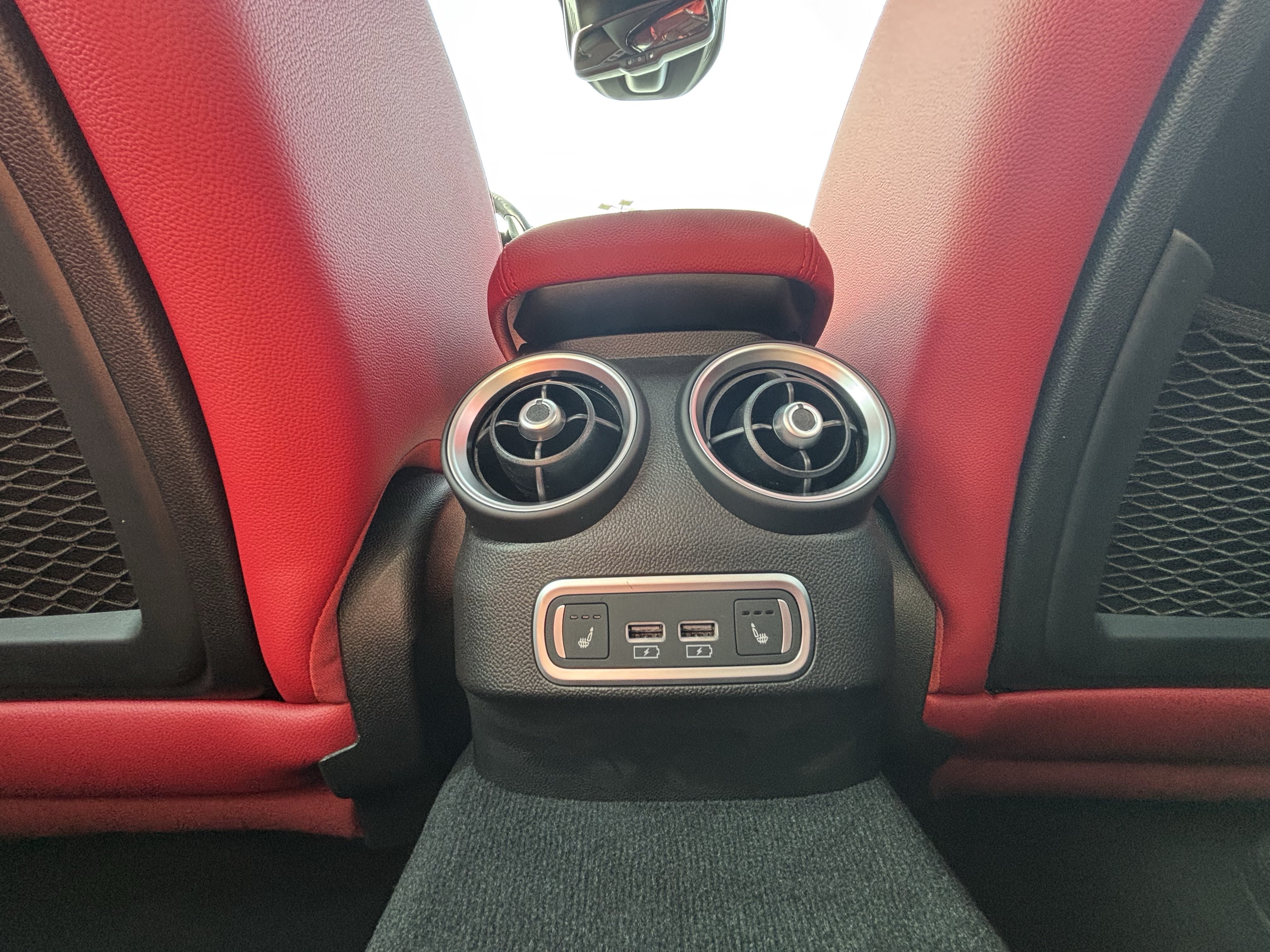New 2026 Alfa Romeo Giulia AWD image 40