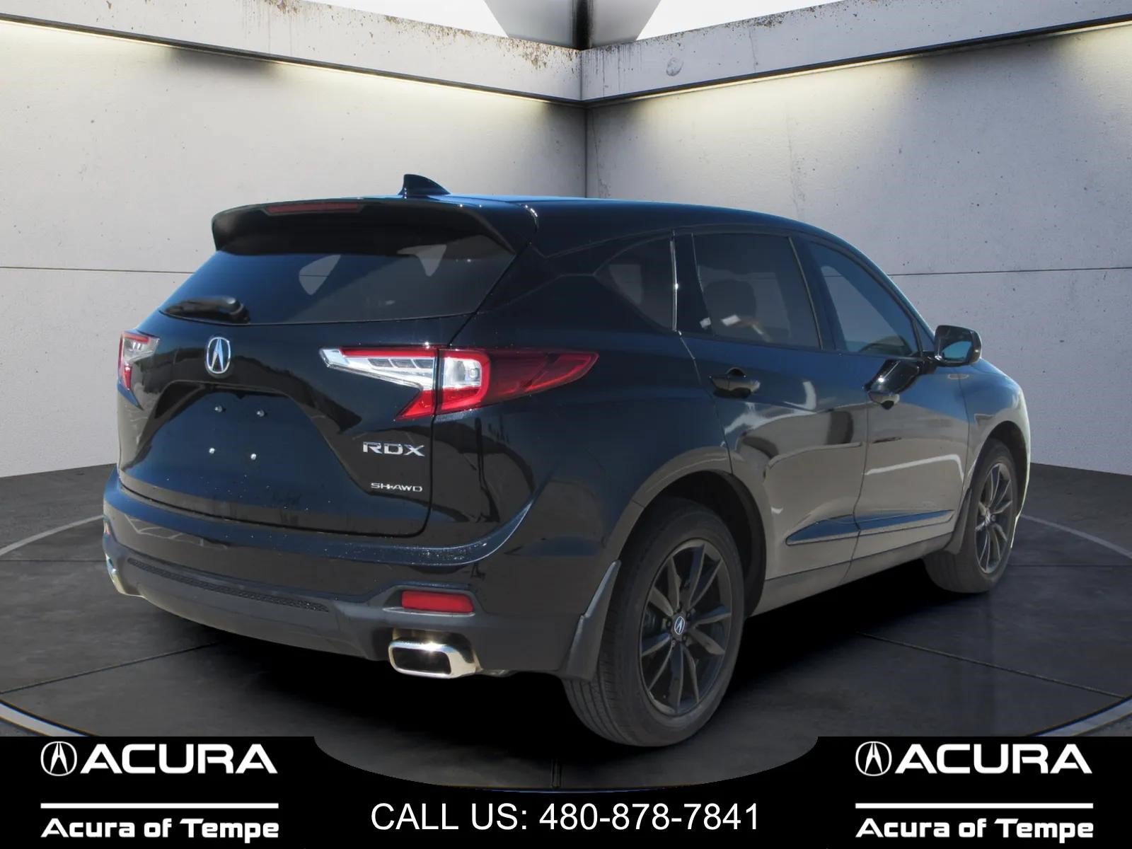 Used 2025 Acura RDX SH-AWD image 5