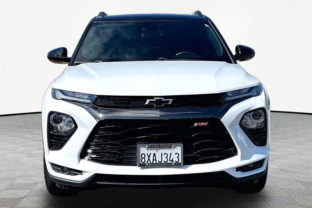 Used 2022 Chevrolet TrailBlazer RS w/ Sun and Liftgate Package image 3
