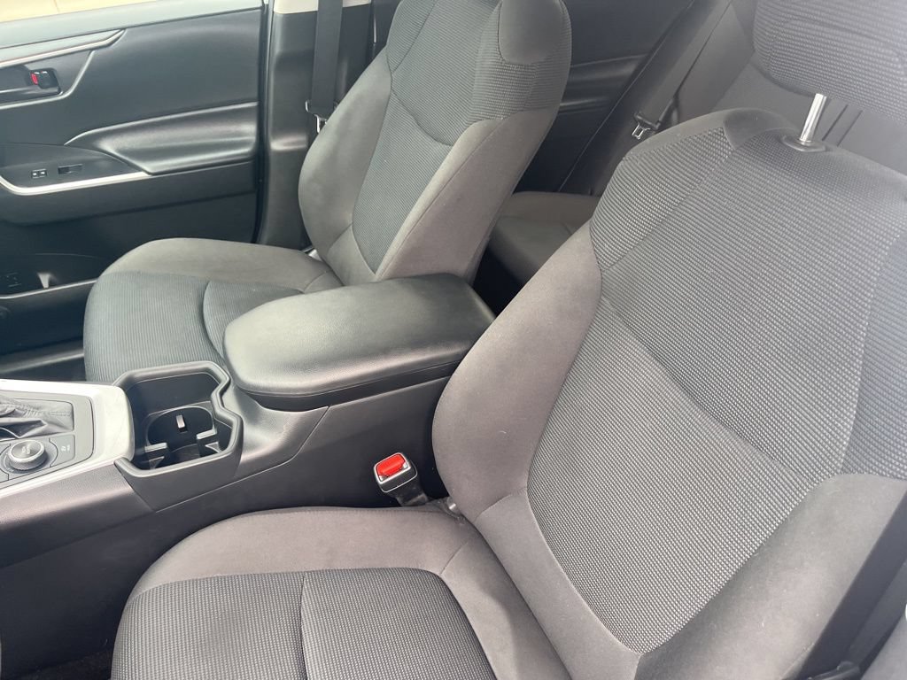 Used 2023 Toyota RAV4 LE image 10