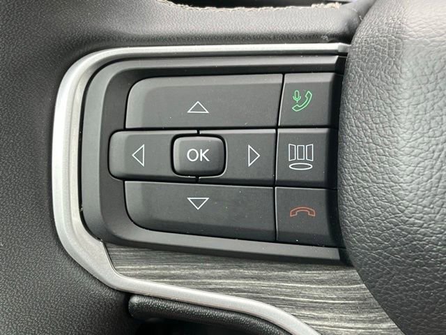 Used 2024 Jeep Wagoneer Series II AWD/4WD image 48