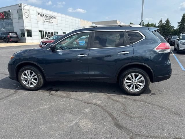 Used 2016 Nissan Rogue SV w/ SV Moonroof Package AWD/4WD image 6