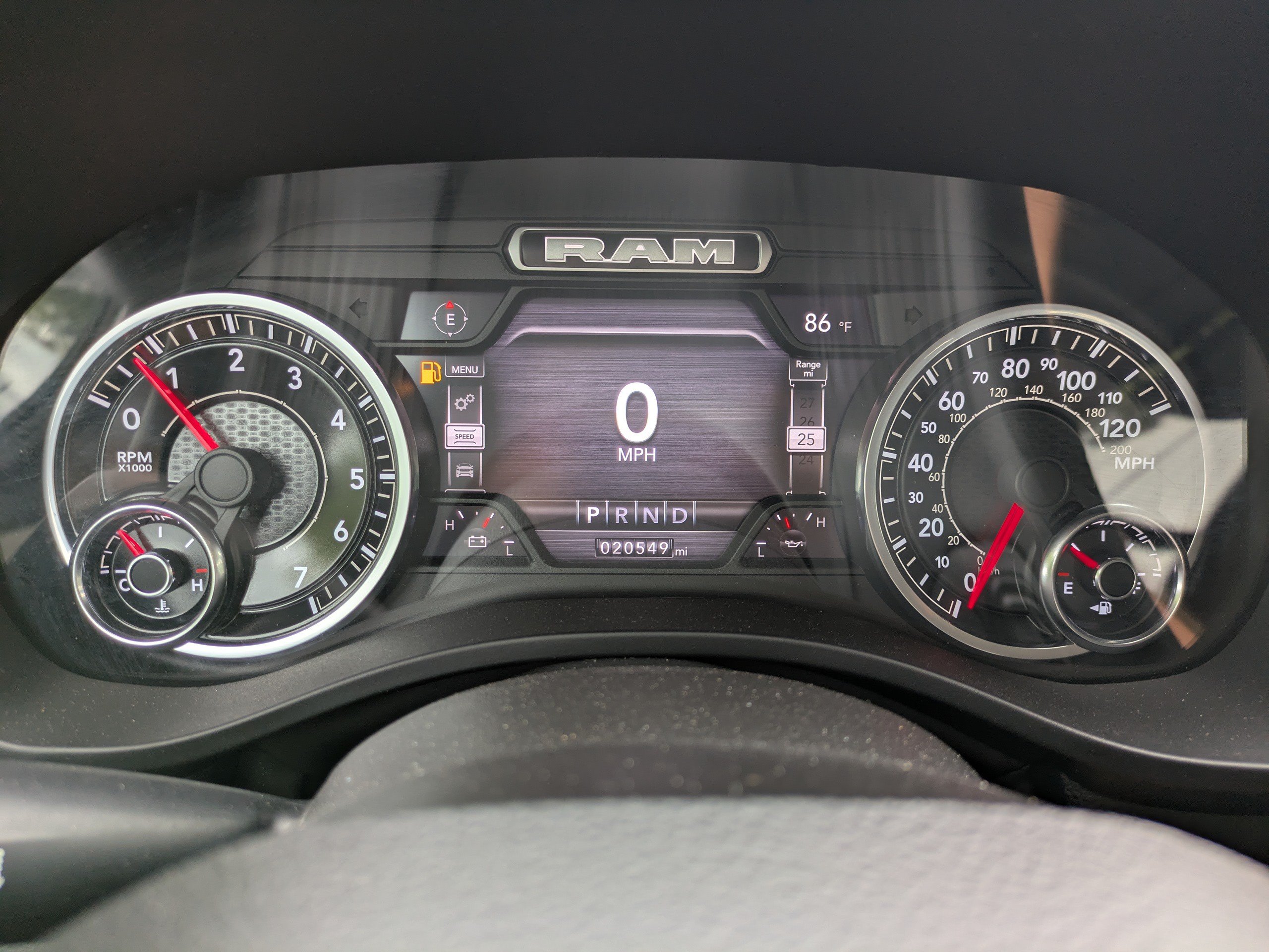 Used 2022 RAM 1500 Laramie AWD/4WD image 23