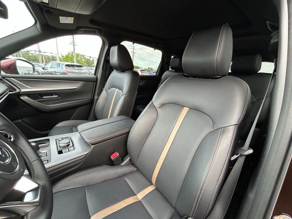 Used 2025 MAZDA CX-90 Plug-In Hybrid w/ Premium Plus image 17
