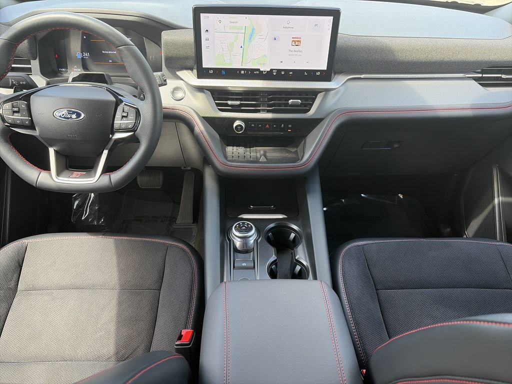 Used 2025 Ford Explorer ST RWD image 13