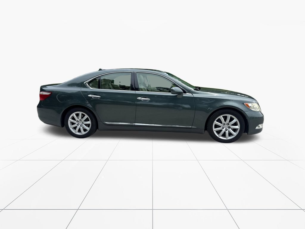 Used 2007 Lexus LS 460 RWD image 9