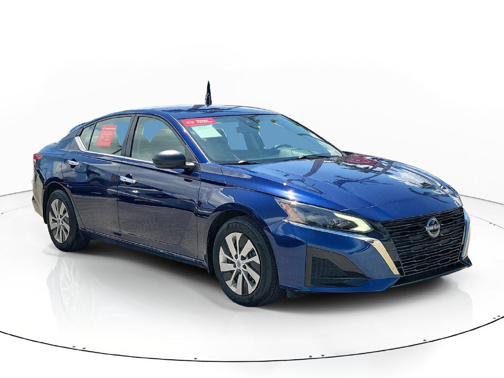 Certified 2024 Nissan Altima 2.5 S FWD image 2