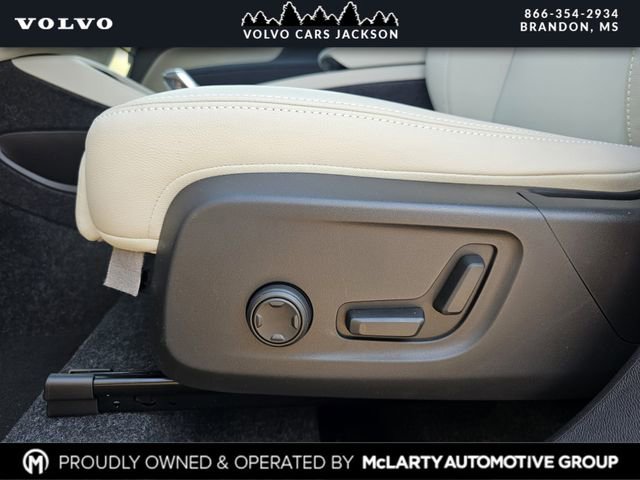 New 2026 Volvo XC40 B4 Plus w/ Protection Package Premier image 14