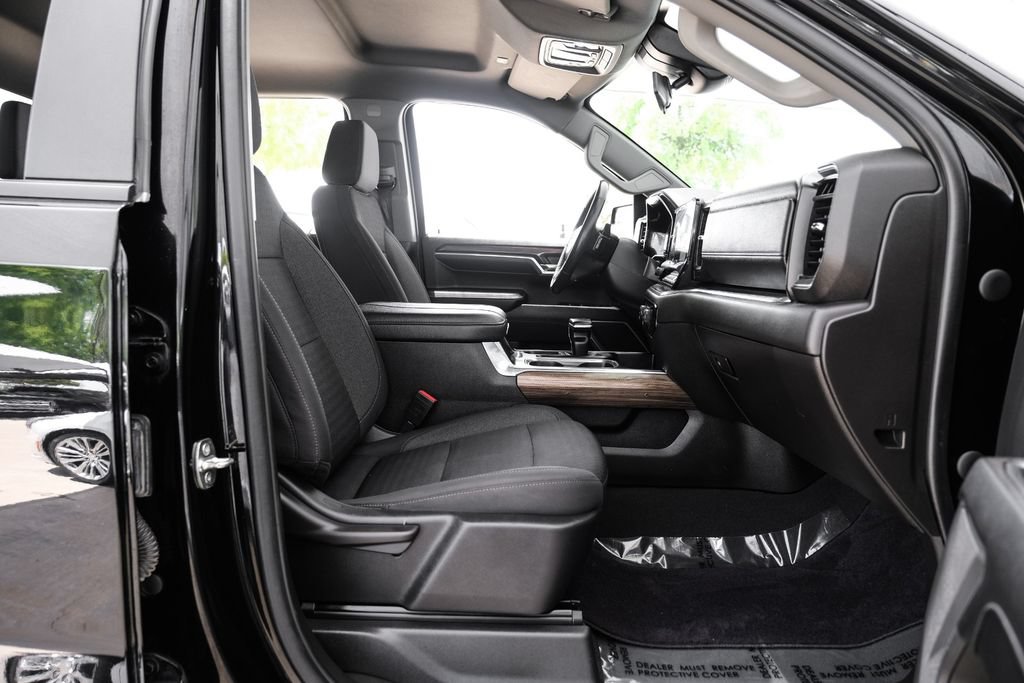 Used 2023 Chevrolet Silverado 1500 RST w/ Redline Edition AWD/4WD image 35