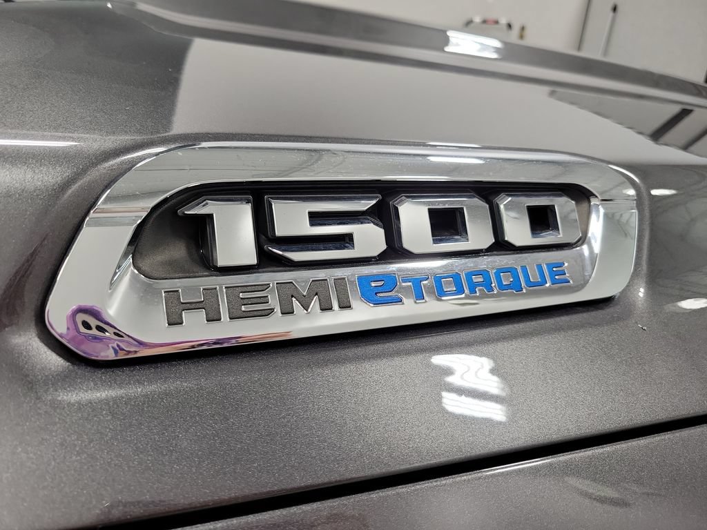 Used 2022 RAM 1500 Big Horn AWD/4WD image 23