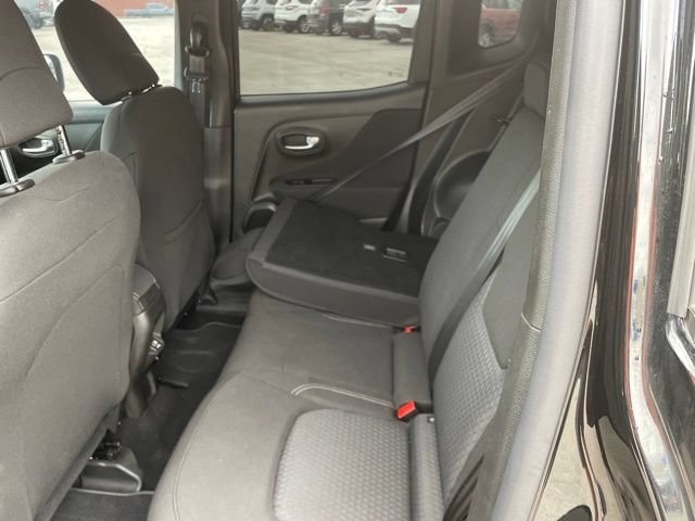 Used 2021 Jeep Renegade Latitude AWD/4WD image 57