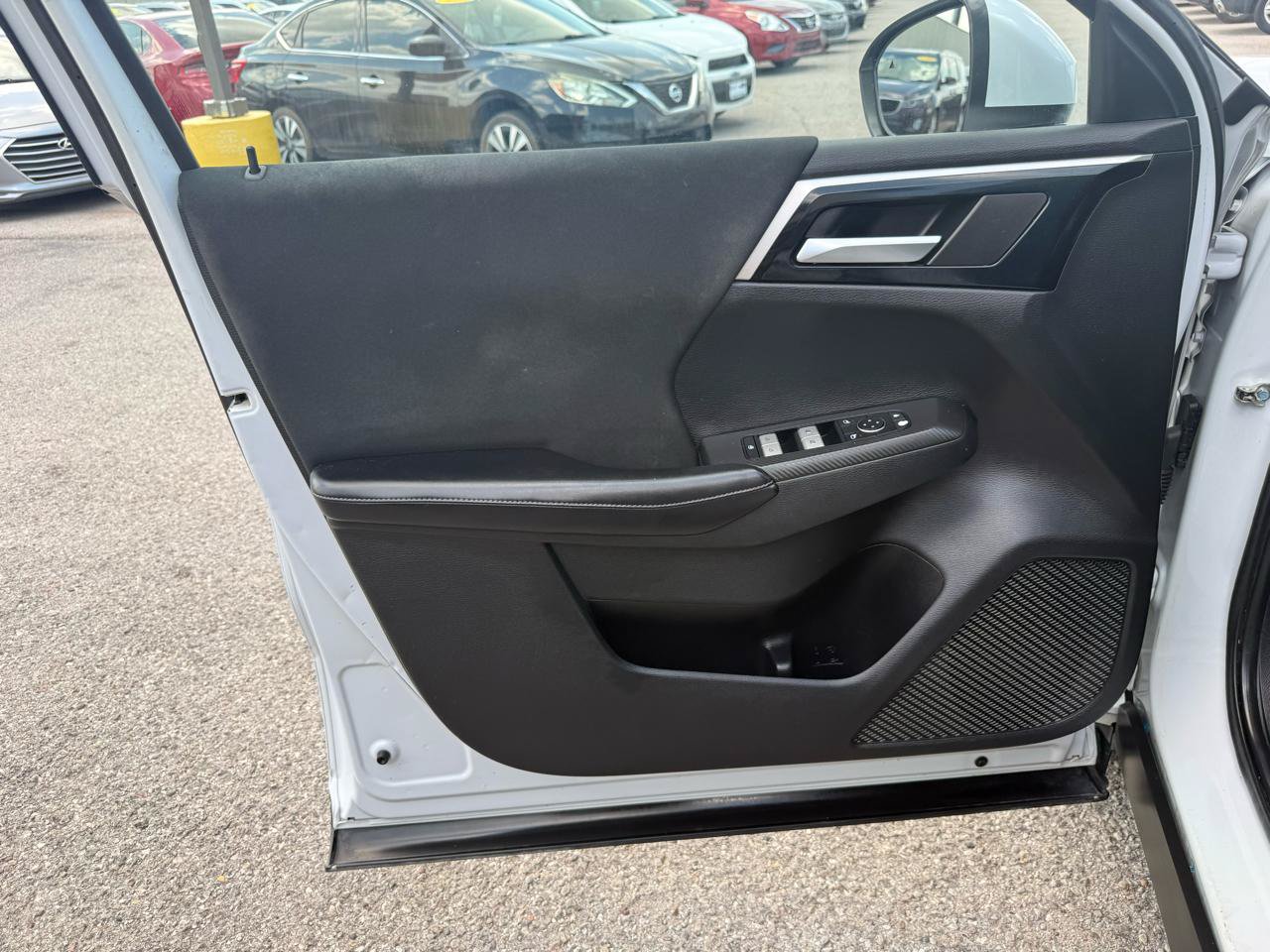 Used 2022 Mitsubishi Outlander ES FWD image 9